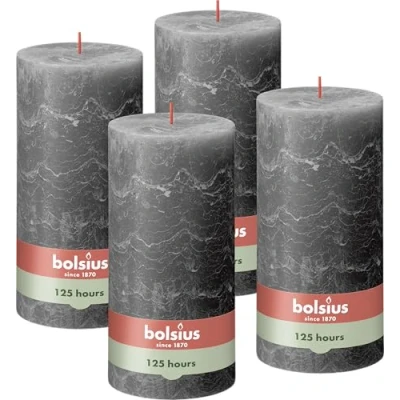Immagine di Bolsius Rustik Candela XXL Antracite Set di 4 candele decorative Lunga durata combustione 125 ore non profumate Include cera naturale vegana senza olio palma 20 x 10 cm