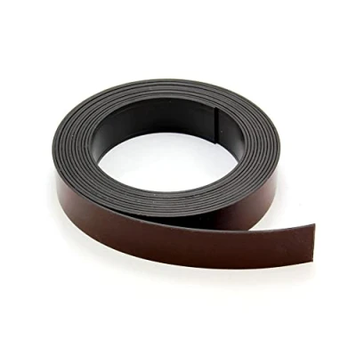 Immagine di Magflex® Flexible Magnetic Tape Con Autoadesivo Premium Progettato Per Fornire Una Forte Presa Sulle Superfici A Base Di Metallo Magnetico Polarità B 25,4mm Larghezza 1 M Lunghezza