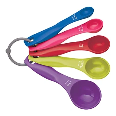Immagine di Colourworks Set di Cucchiai Dosatori, 5 per Misurare il Cibo, Plastica Durevole, Resistente alle Macchie e Lavabile in Lavastoviglie, Colori Vivaci
