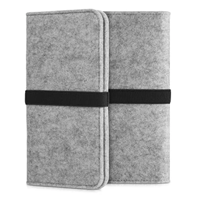 Immagine di kwmobile Custodia per smartphone in feltro Full Body Case con banda elastica Astuccio universale porta cellulare 17,2 x 8 cm grigio chiaro/nero