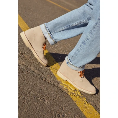 Immagine di Clarks Originals Desert BOOT Stringate sportive sand, Uomo, Taglia: 40, Sand Scamosciato