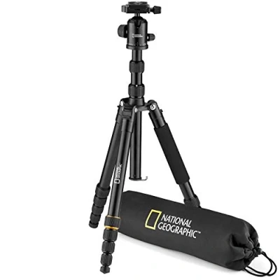 Immagine di National Geographic NGTR002T Travel Kit Treppiede con Monopiede, Alluminio, Gambe 5 Sezioni, Twist Lock, Sacca Trasporto, Carico Fino a 8 kg, Testa Sfera, Sgancio Rapido, Nero [Esclusiva Amazon]