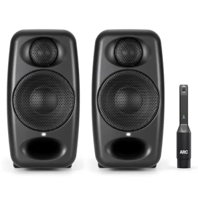 Immagine di IK Multimedia iLoud Micro Monitor Pro Coppia da studio di riferimento compatti a 2 vie, bi amplificati, altamente portatili e controllati digitalmente. Incluso microfono ARC. Nero.