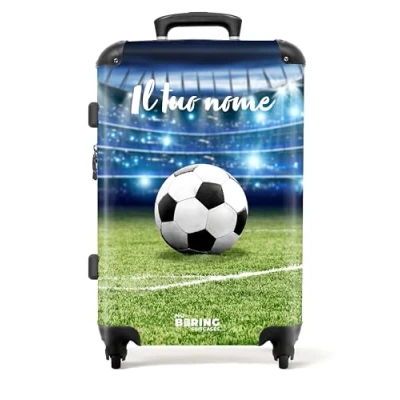 Immagine di NoBoringSuitcases.com Valigia Bambini, Grande, Personalizzabile, Trolley Bambino, Per Serratura TSA, Grande 23 kg (67 cm 72 L), (Football Verde)
