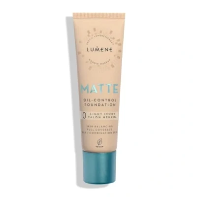 Immagine di Lumene Matt Control Fondotinta senza olio per pelli grasse e miste, copertura completa, con Arctic Cloudberry, 30 ml (0 Light Ivory SPF20)