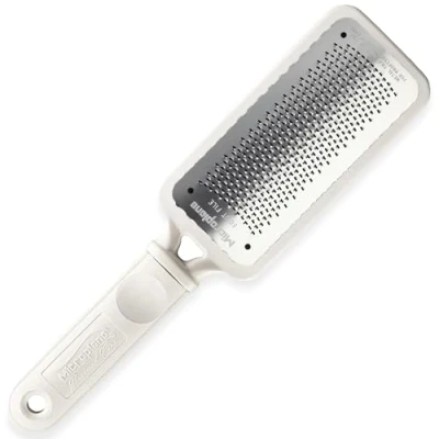 Immagine di Microplane Colossal Pedicure Rasp Foot File, White by