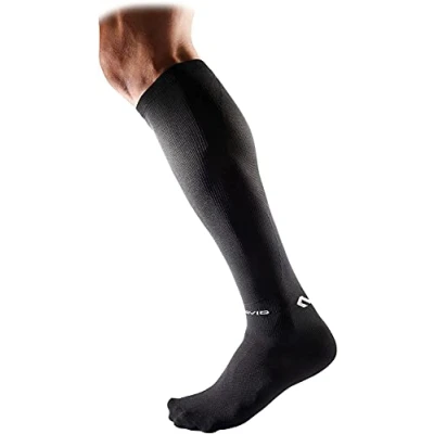 Immagine di McDavid Shock Doctor Calze a Compressione per Polpaccio, Tibia (Coppia), Sollievo dal Dolore, Recupero, periostite, stabilità e Supporto del Tendine d&#039;Achille.