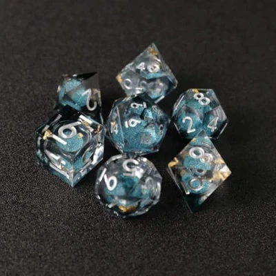 Immagine di Dadi Set D&amp;D Particolari 7 Pezzi Sabbie mobili da Gioco Resina DnD Dice Bordi Affilati Lancia per Dungeons and Dragons Pathfinder RPG Magic the Gathering con Confezione Regalo