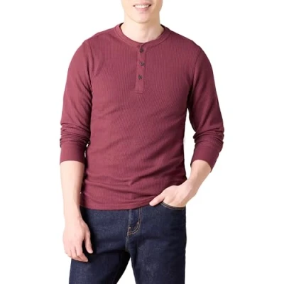 Immagine di Amazon Essentials Felpa con Collo Serafino a Nido D’Ape Maniche Lunghe Slim Uomo, Bordeaux, S