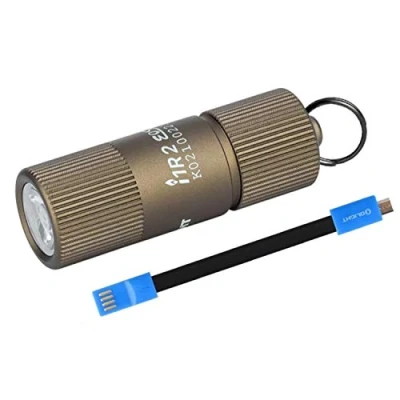 Immagine di OLIGHT I1R II Mini Torcia LED da 150 Lumen, per Portachiavi, Ricaricabile, EOS Piccola Tascabile Impermeabile IPX8, Campeggio, Escursionismo, con Cavo USB(Deserto)
