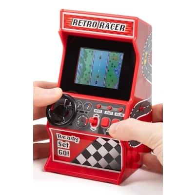 Immagine di Mini macchina da corsa arcade, 30 giochi di corse a 8 bit integrati, auto, bici, barche e sci, schermo colori 2,4&quot;, volante, regalo perfetto ThumbsUp!