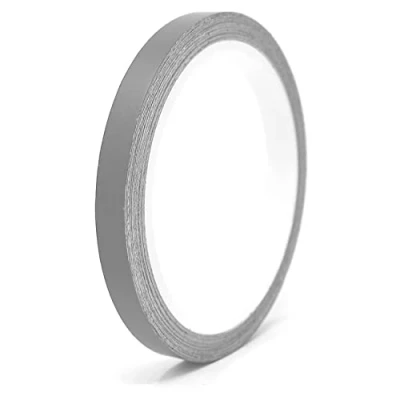 Immagine di Finest Folia strisce decorative opache, per auto, camion, moto, barca, modellismo, fai da te, decorative, laterali autoadesive (grigio argento opaco, 6 mm di larghezza)