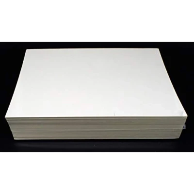Immagine di docsmagic.de 100 Regular Size Comic Backing Boards 181 x 266 mm 24pt White Cartoncini Separatore Bianco