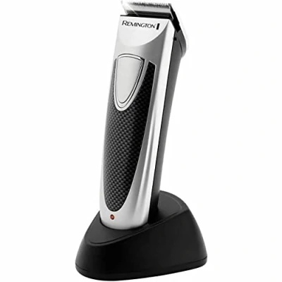 Immagine di Remington Tagliacapelli HC4110 (lame autoaffilanti in acciaio inox, 8 pettini da 3 a 30 mm + custodia, mantello parrucchiere e altri accessori, funzionamento rete/batteria, indicatore LED)