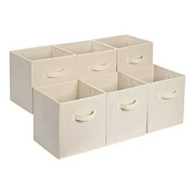 Immagine di Amazon Basics Confezione da 6 cubi portaoggetti pieghevoli in tessuto, contenitori con maniglie 33x33x33 cm, Beige Tinta Unita