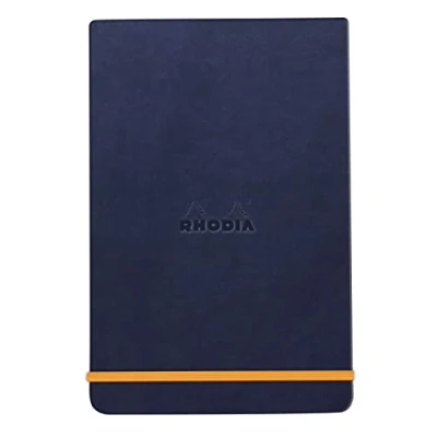 Immagine di RHODIA 194359C Taccuino Rigido Webnotepad blu notte A6, a righe, 192 pagine Staccabili, Carta Clairefontaine Avorio 90 g segnapagina, Chiusura con elastico copertina in simil cuoio Rhodiarama