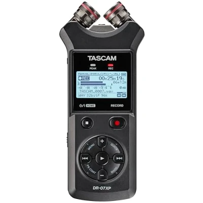 Immagine di Tascam DR 07XP Registratore portatile a 2 canali 32 bit con microfoni regolabili e interfaccia audio USB C