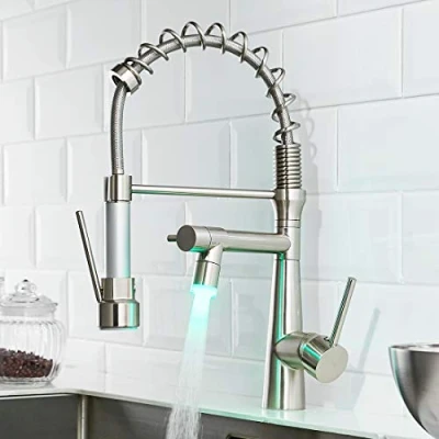 Immagine di TIMACO rubinetto da cucina con molla a spirale, e doccetta estraibile, orientabile 360, in nichel spazzolato, miscelatore monoleva spray pull down, ad alta pressione