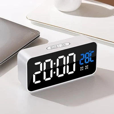 Immagine di Sveglia Digitale con LED Temperatura Display Orologio, 2 Sveglie, Snooze, 13 Suoni di Allarme Porta, eRegolabile, Ricarica USB, 4 Livelli Luminosità Regolabile, Controllo Vocale (bianca)