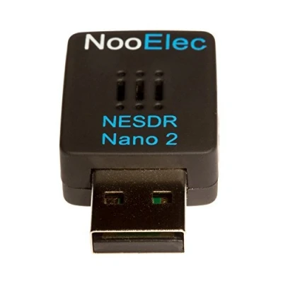 Immagine di NESDR Nano 2 Piccolo set USB RTL SDR nero (RTL2832U + R820T2) con antenna MCX. Software definito radio, compatibile DVB T e ADS B, sicuro ESD