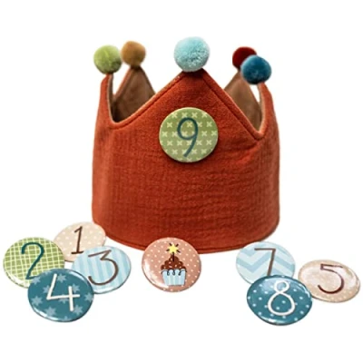 Immagine di Papierdrachen Corona di compleanno in mussola con numeri per il dei bambini tessuto bottoni da 1a8 Cappello decorativo feste ragazzi, Rosso bruno