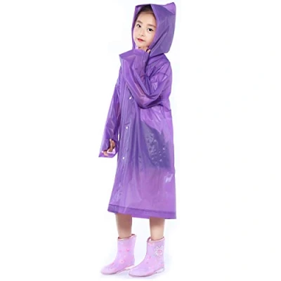 Immagine di Impermeabile Pioggia Poncho con Cappuccio per Bambini, Eva Giacche Cappotto da Ragazzi Ragazze, Riutilizzabile Mantella Antipioggia All&#039;aperto Viaggio Escursionismo Campeggio (Viola)