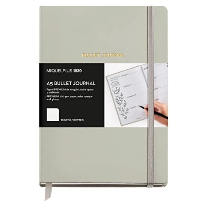 Immagine di Miquelrius Quaderno per il Bullet Journal, copertina rigida in similpelle con chiusura a elastico, formato A5 148 x 210 mm, 96 fogli da 100 g/m², interno puntinato, colore grigio