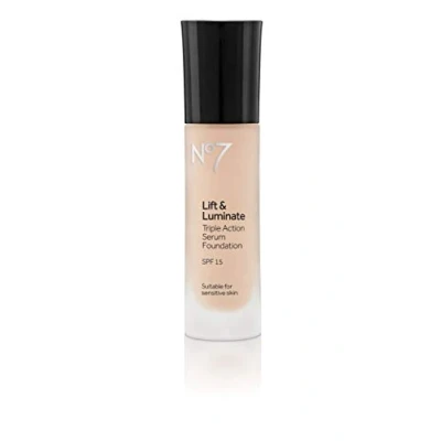 Immagine di Boots No7 Sollevare &amp; luminate Siero Fondotinta a tripla azione Cool Vanilla 30ml