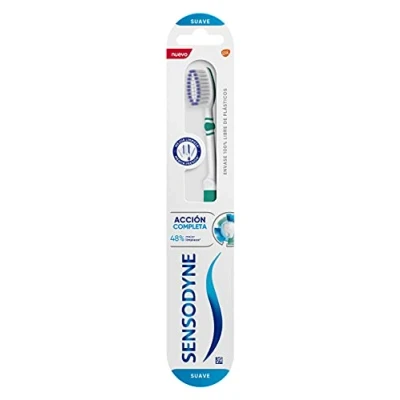 Immagine di Sensodyne Spazzolino manuale multiprotezione, per una pulizia efficace e delicata senza pressione dei denti sensibili