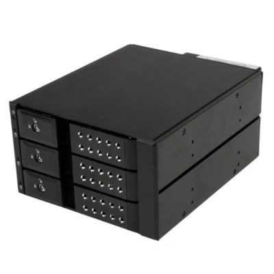 Immagine di StarTech.com Scheda Backplane per Rack Portatili Hot Swap Trayless in Alluminio 3 Alloggiamenti SAS II/SATA III 3,5&quot;, HDD 6 Gbps