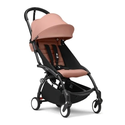 Immagine di Passeggino Stokke YOYO3 da 6 mesi Include telaio nero/cuscino seduta Ginger + Capottina si ripiega e apre in un lampo Leggero compatto Compatibile con il bagaglio a mano