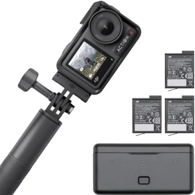 Immagine di DJI Osmo Action 4 Combo Adventure cam impermeabile 4K/120fps, sensore da 1/1.3 pollici, 10 bit e D Log M, FOV di 155º ultra ampio, fino a 7,5 ore con 3 batterie extra per i vlog