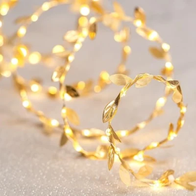Immagine di Ideen mit Herz Catena luminosa a LED foglie dorate 100 lunghezza 1,80 m decorazione autunno e inverno timer incluso