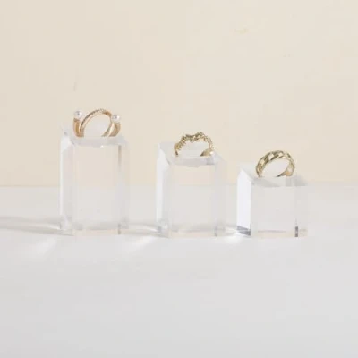 Immagine di GemeShou 3 porta anelli gioielli trasparenti per la mostra, supporto esposizione di in acrilico vendita, supporti conservazione trasparenti【set 3】