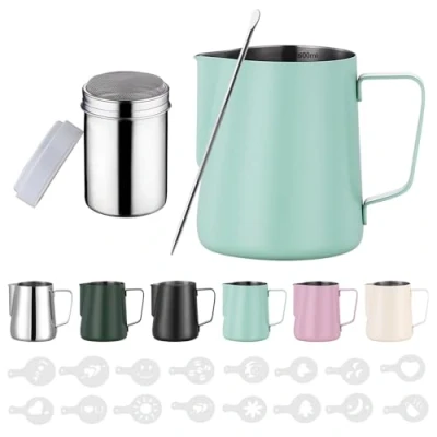 Immagine di Zuquik Brocca per latte in acciaio inox, 600 ml, barista con misurazione Mark 20oz, bricco spargitore cacao, 16 stencil e penna cappuccino espresso, verde menta
