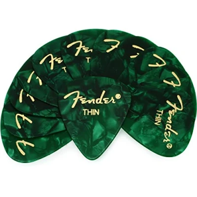 Immagine di Fender® »351 SHAPE CLASSIC PICKS« Plettri in celluloide Forma: 351 12 Pezzi Thin Colore: Nero