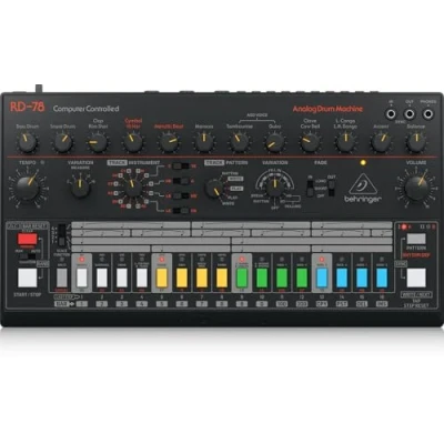 Immagine di Behringer RD 78 Classic Analog Drum Machine con 15 Suoni di Batteria, 34 Preset Ritmo, Sequencer a 16 Step per la Produzione Musicale e le Performance dal Vivo