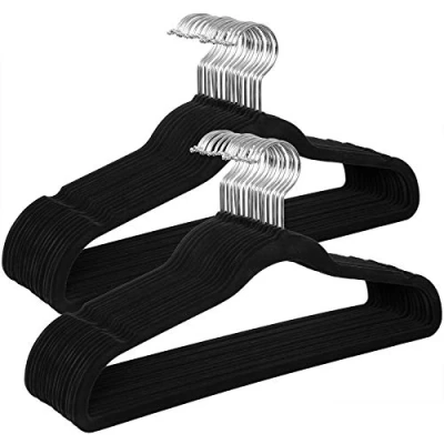 Immagine di SONGMICS Grucce Velluto 30 Pezzi, Appendiabiti Lunghe 43,5 cm, Salvaspazio, Capacità di Carico Elevata, Ganci Girevoli a 360, per Cappotti Camicie Completi, Nero CRF26BK