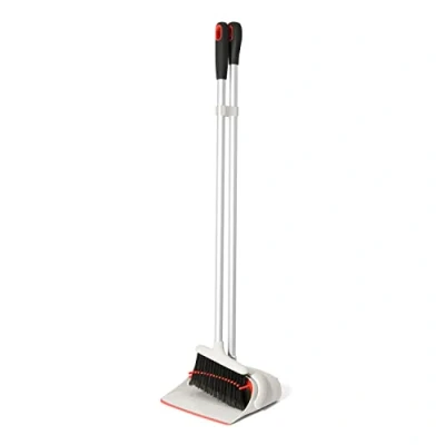 Immagine di OXO 1335280ML, Set con scopa estensibile Inoxidable, Bianco