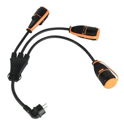 Immagine di Electraline 01746 Splitter 3 Prese Schuko con Electralock Dotate di Meccanismo Blocco che Impedisce Disconnessioni Accidentali, IP44, Cavo H07RN F Input 3G2.5 Output 3G1.5mm, Presa 16A