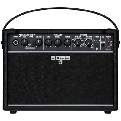 Immagine di BOSS KTN MINI Amplificatore Katana per Chitarra Portatile, un ampli compatto che vi segue ovunque, funziona a batterie, dal suono ricco e pieno