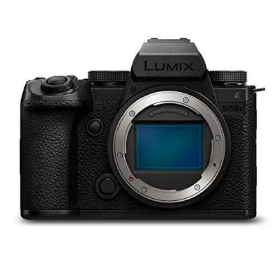 Immagine di Panasonic LUMIX DC S5M2XE Fotocamera Mirrorless Full Frame, Registrazione 4K 60P e 6K 30P Illimitata, Flip Screen, Wi Fi, Phase Hybrid AF, Active IS, Dual Native ISO, Batteria DMW BLK22, Solo Corpo