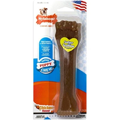 Immagine di Nylabone Osso giocattolo da masticare per la dentizione delicato del cucciolo di cane, sapore pollo, extra large, cuccioli peso superiore a 23 kg (l&#039;imballaggio può variare)