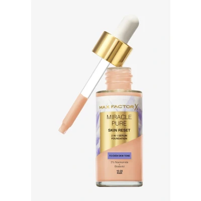 Immagine di Max Factor Miracle Pure 2in1 Skin Reset Serum Foundation, 10 30, Fair, Formula vegan, uniforma l’incarnato, copertura media, finish matte satinato, con Niacinamide e Bisabololo, 30 ml
