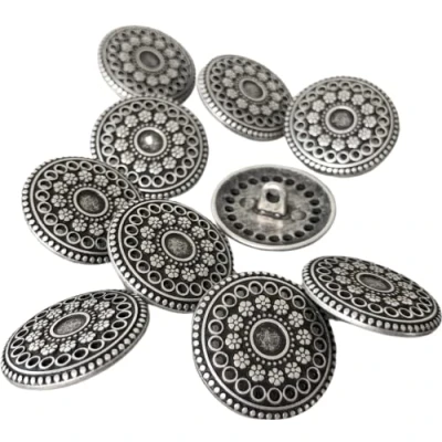 Immagine di Bottoni piatti in metallo argento anticato con occhiello 17 mm o 22 (10 pezzi) (17 mm)