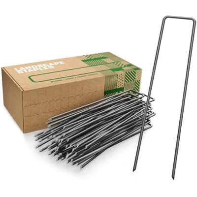 Immagine di GardenGloss 50 Picchetti in Acciaio Robusto Non Galvanizzato Per Telo di Pacciamatura, Recinzione e Rete 150mm Lunghezza, 25mm Larghezza, Ø 2,7mm