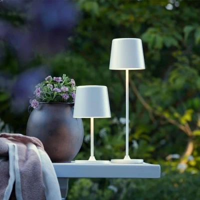 Immagine di Lightbox lampada da tavolo a LED interni ed esterni 37 cm / 23 di altezza, Ø 10 per in bianco opaco con dimmer sfioramento mobile/wireless/portatile