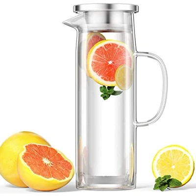 Immagine di Uootach Caraffa 1.5L, con coperchio, Trasparente e resistente al calore borraccia in vetro borosilicato, perfetta per latte, succhi di frutta, caffè o acqua calda