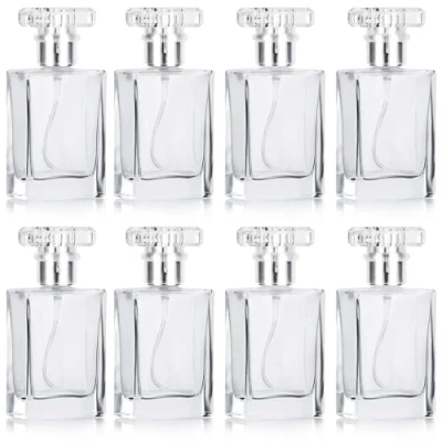 Immagine di Belle Vous Flaconcini Vuoti Per Liquidi 30 ml in Vetro Trasparente Riutilizzabili (Set da 8) Boccette Profumi Quadrate con Pompa Nebulizzatore Profumo Viaggi, Oli Essenziali e Dopobarba