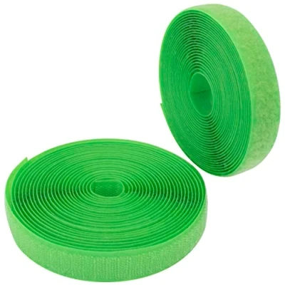 Immagine di Aerzetix C65901 Nastro/rotolo di scratch 20mm 5 metri auto aggrappante organizer/fermacavo striscia aggancio sacchetto indumento cinghia colore: verde mela in poliammide e poliestere